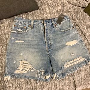 NWT Abercrombie & Fitch high rise 4” short